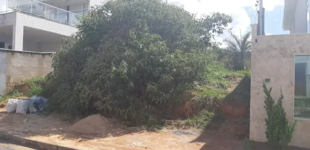 Lote/Terreno à venda, 360m² no Portal do Sol, Contagem