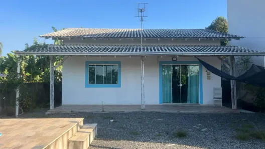 Casa com 2 Quartos à venda, 80m² no Barra do Saí, Itapoá