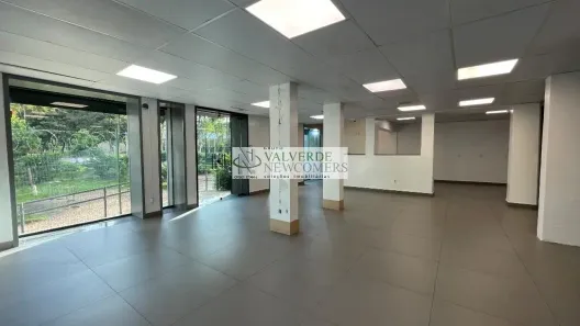 Ponto Comercial para alugar, 252m² no Cambuí, Campinas