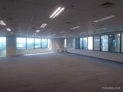 Sala Comercial à venda, 381m² no Cidade Monções, São Paulo