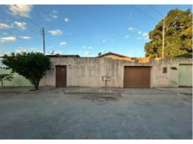 Casa com 3 Quartos à venda, 193m² no Gameleira, Janaúba