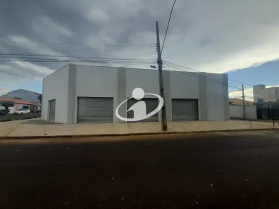 Ponto Comercial para alugar, 85m² no Granada, Uberlândia