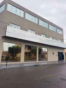 Apartamento com 4 Quartos para alugar, 450m² no Centro, Arapongas