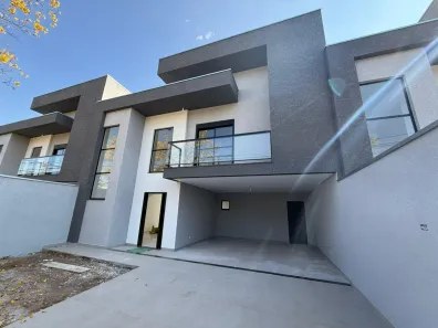 Sobrado com 3 Quartos à venda, 175m² no Campo Comprido, Curitiba