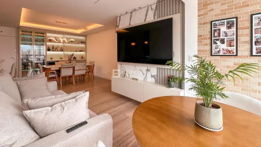 Apartamento com 3 Quartos à venda, 110m² no Estreito, Florianópolis