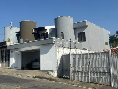 Casa com 3 Quartos à venda, 175m² no Vila Oliveira, Mogi das Cruzes