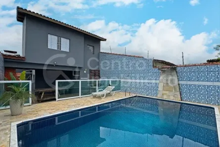 Casa com 2 Quartos à venda, 104m² no Jardim Somar, Peruíbe