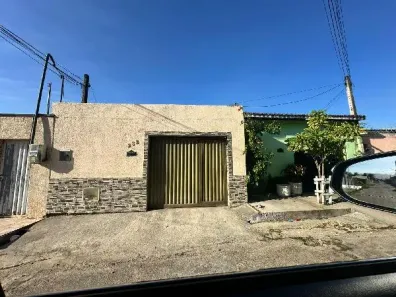 Casa com 2 Quartos à venda, 151m² no Horto, Maracanaú