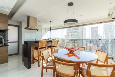 Apartamento com 3 Quartos à venda, 167m² no Vila Gumercindo, São Paulo