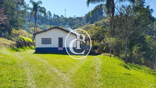 Fazenda/Sítio com 3 Quartos à venda, 180m² no Souzas, Monteiro Lobato