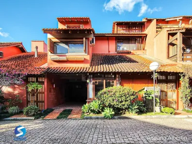 Casa de Condomínio com 3 Quartos à venda, 300m² no Ipanema, Porto Alegre
