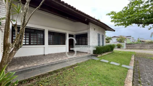 Casa com 4 Quartos à venda, 230m² no Balneário Stella Maris, Peruíbe