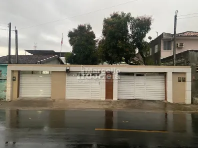 Casa com 8 Quartos à venda, 240m² no Campo Grande, Recife