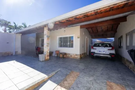 Casa com 3 Quartos à venda, 158m² no Balneário Stella Maris, Peruíbe