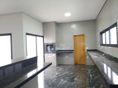 Casa de Condomínio com 3 Quartos à venda, 221m² no Granja Marileusa, Uberlândia