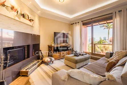 Casa de Condomínio com 3 Quartos à venda, 382m² no Cristal, Porto Alegre