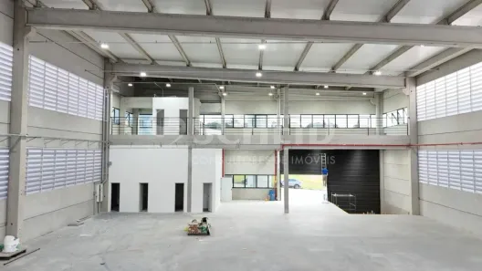 Galpão/Depósito/Armazém para alugar, 1318m² no Sítio Boa Vista, Cotia