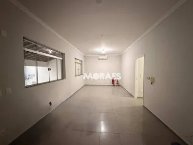 Imóvel Comercial à venda, 214m² no Vila Cidade Universitária, Bauru
