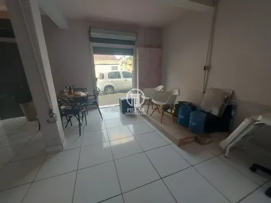 Casa com 2 Quartos para alugar, 90m² no Morrinhos, Montes Claros