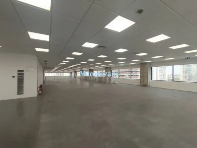 Sala Comercial para alugar, 789m² no Parque Industrial Tomas Edson, São Paulo