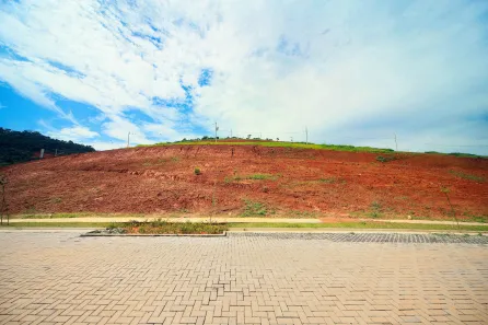 Lote/Terreno à venda, 300m² no Vina Del Mar, Juiz de Fora