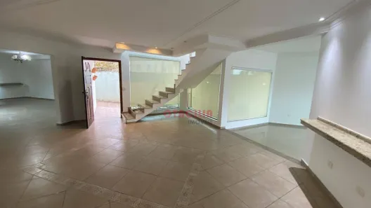 Sobrado com 3 Quartos para venda ou aluguel, 263m² no Dos Casa, São Bernardo do Campo