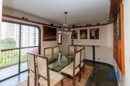 Apartamento com 3 Quartos à venda, 210m² no Indianópolis, São Paulo