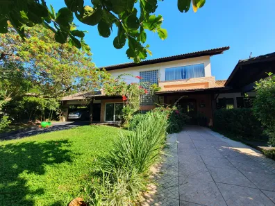 Casa de Condomínio com 4 Quartos para alugar, 450m² no Rio Tavares, Florianópolis