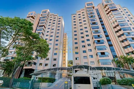 Apartamento com 4 Quartos para alugar, 213m² no Ahú, Curitiba