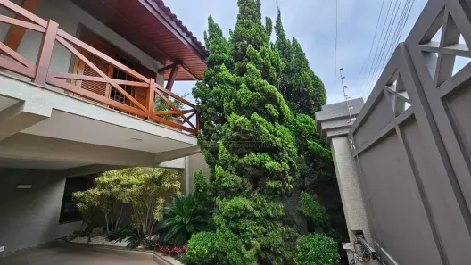 Sobrado com 3 Quartos à venda, 250m² no Jardim Brasil, Atibaia