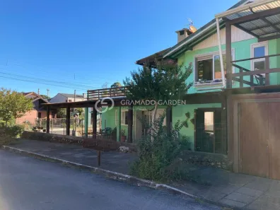 Casa com 5 Quartos à venda, 200m² no C A I C, Gramado