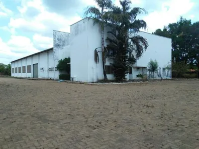 Galpão/Depósito/Armazém com 4 Quartos para alugar, 3000m² no Novo Uruguai, Teresina