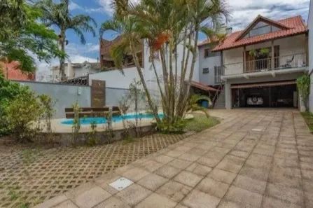 Casa com 4 Quartos para alugar, 500m² no Chácara das Pedras, Porto Alegre