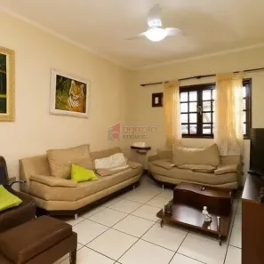 Sobrado com 3 Quartos para alugar, 137m² no Jardim Ermida II, Jundiaí