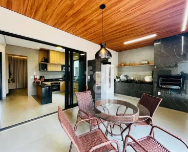 Casa com 3 Quartos à venda, 180m² no Grand Ville, Uberlândia