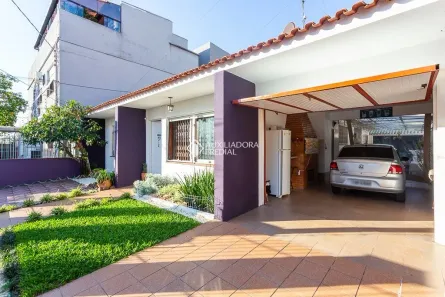 Casa com 3 Quartos à venda, 180m² no São Sebastião, Porto Alegre