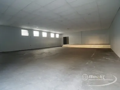 Galpão/Depósito/Armazém à venda, 200m² no Santa Catarina, Joinville