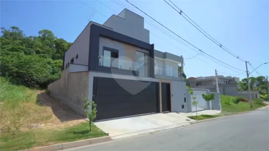 Casa com 3 Quartos à venda, 196m² no Pinheirinho, Vinhedo