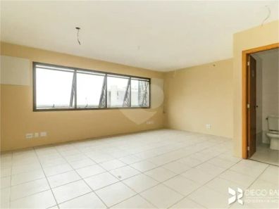 Sala Comercial à venda, 32m² no Praia de Belas, Porto Alegre