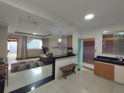 Casa com 3 Quartos à venda, 170m² no Santa Mônica, Belo Horizonte