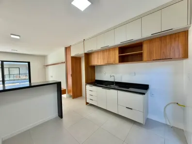 Apartamento com 2 Quartos para alugar, 74m² no Buraquinho, Lauro de Freitas