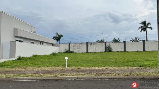 Lote/Terreno à venda, 300m² no Parque Residencial Mart Ville, Presidente Prudente