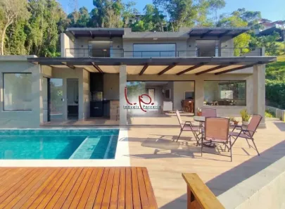 Casa de Condomínio com 4 Quartos à venda, 300m² no Itaipava, Petrópolis