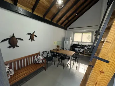 Kitnet com 2 Quartos para alugar, 50m² no Mariscal, Bombinhas