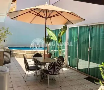 Casa com 3 Quartos à venda, 180m² no Centro, Balneário Camboriú