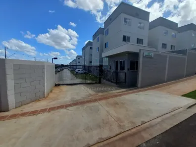 Apartamento com 2 Quartos para alugar, 43m² no Conjunto Habitacional Violim, Londrina