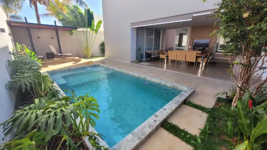 Casa de Condomínio com 4 Quartos à venda, 355m² no Jardim Sul, Uberlândia