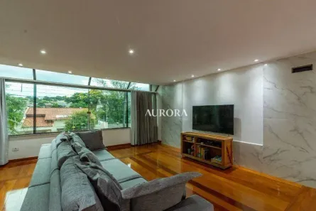 Sobrado com 4 Quartos à venda, 290m² no Jardim Nápoles, Londrina