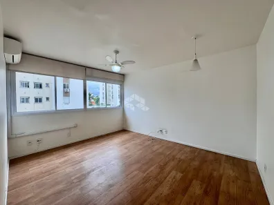 Apartamento com 3 Quartos à venda, 70m² no Passo da Areia, Porto Alegre