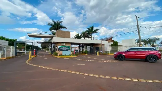 Casa de Condomínio com 2 Quartos para alugar, 41m² no Jardim Parati, Campo Grande